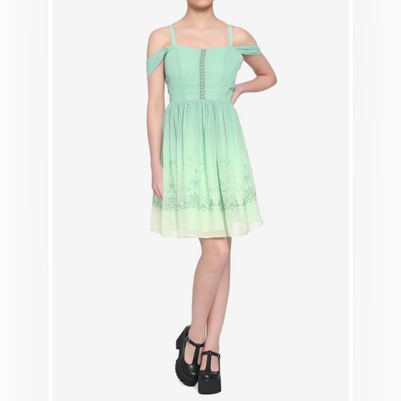 DISNEY PRINCESS & THE FROG Tiana Gown DRESS! - Picture 2 of 5